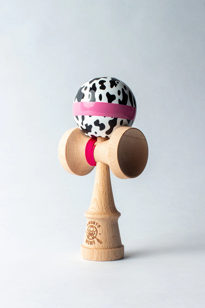 Sweets Mini Lava Lamp Cow MINI Kendama